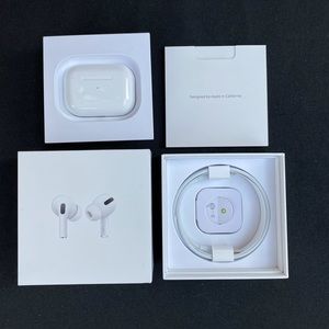 Brand New Airpod Pros (1st Gen) + Wireless Charging Case